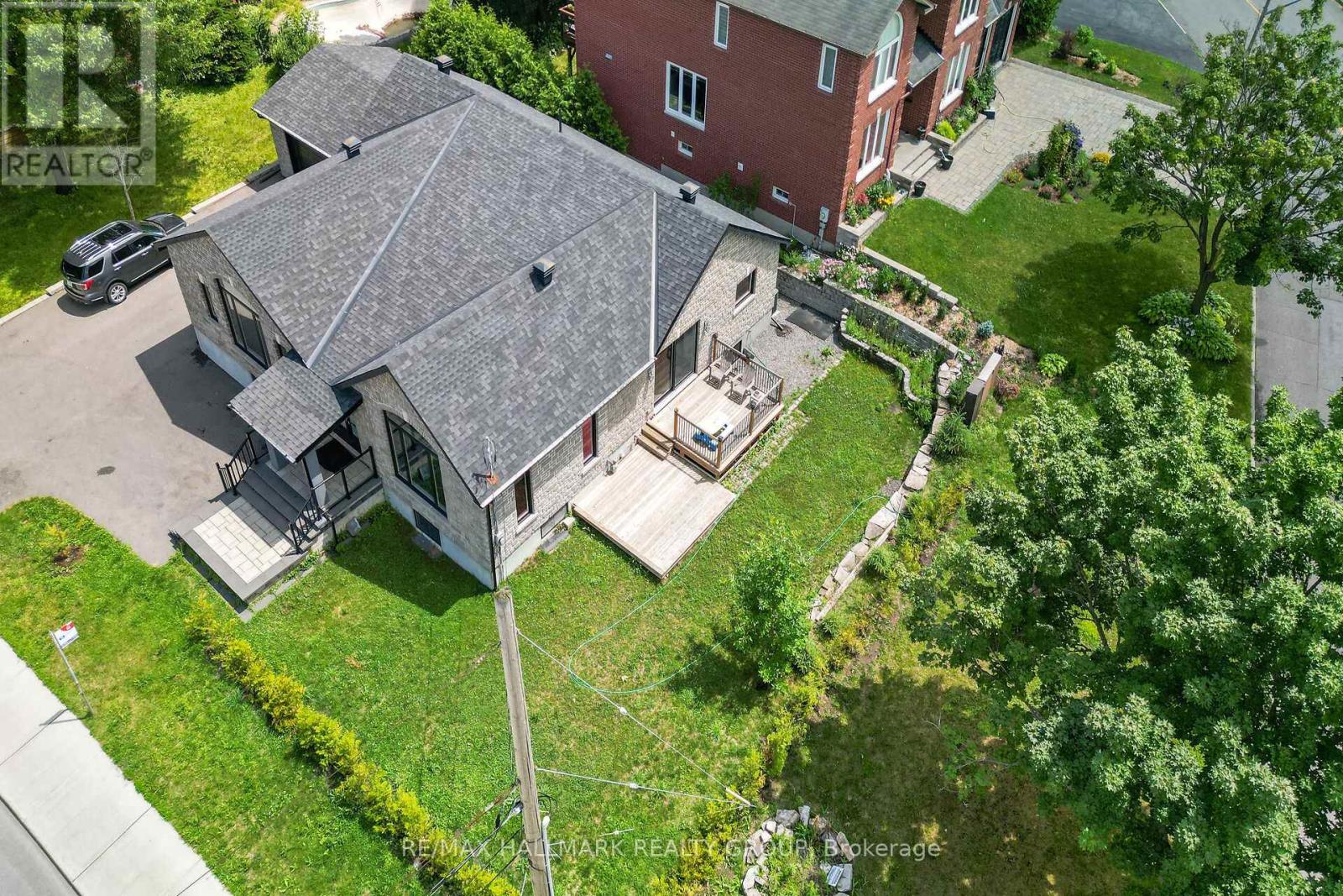 3253 Riverside Drive Property Photo 36