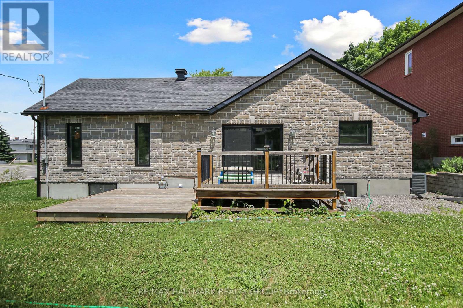 3253 Riverside Drive Property Photo 37