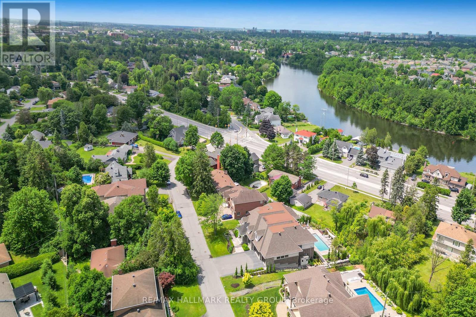 3253 Riverside Drive Property Photo 39