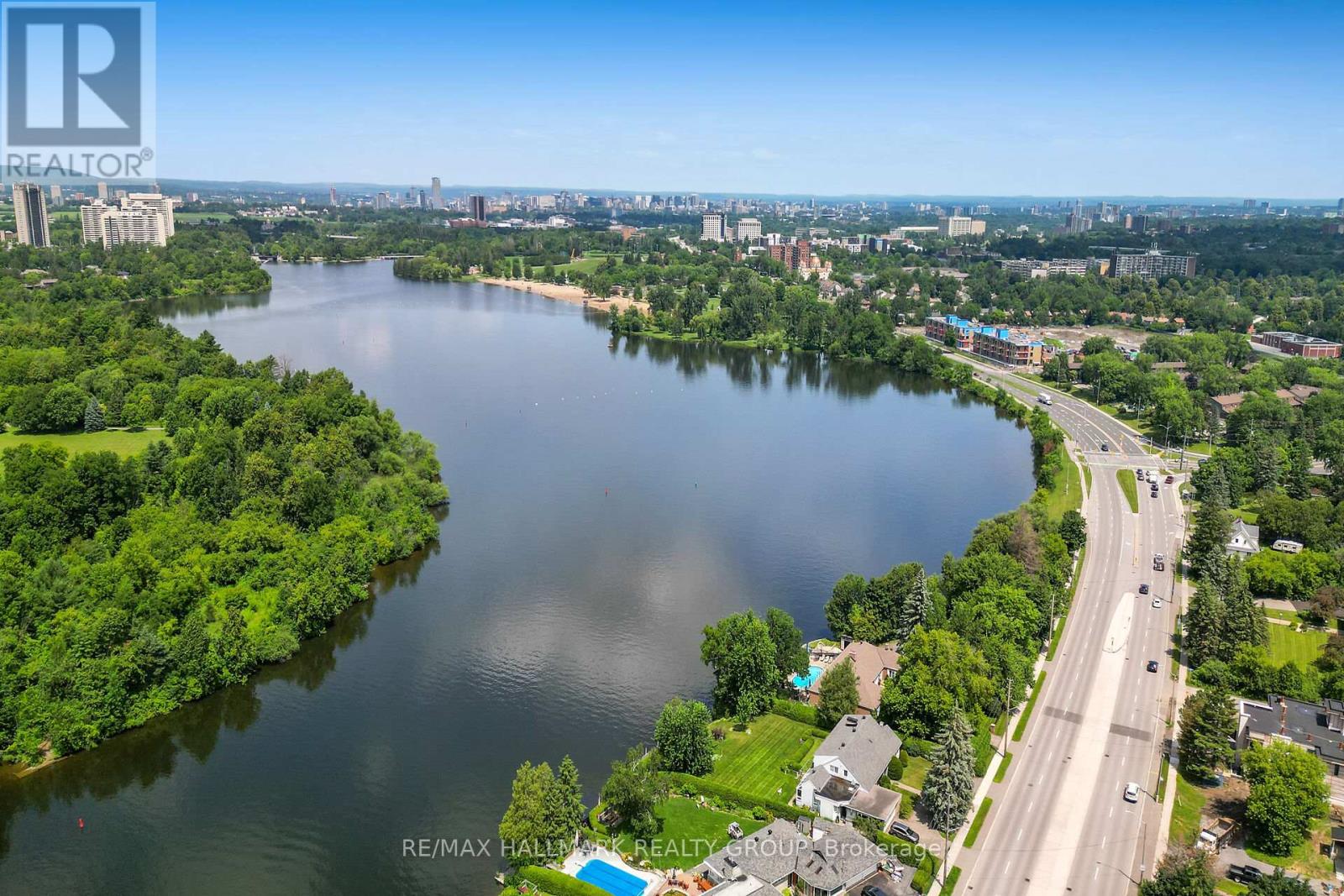 3253 Riverside Drive Property Photo 41