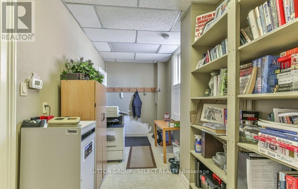 444 York Street Property Photo 12