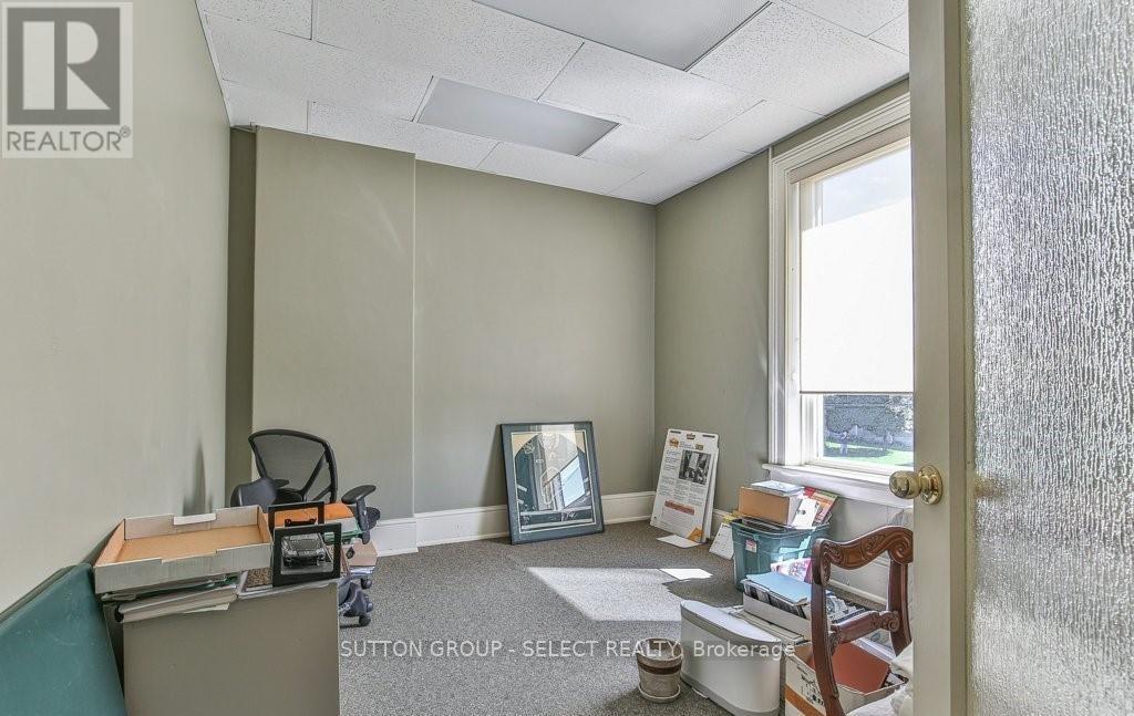 444 York Street Property Photo 20