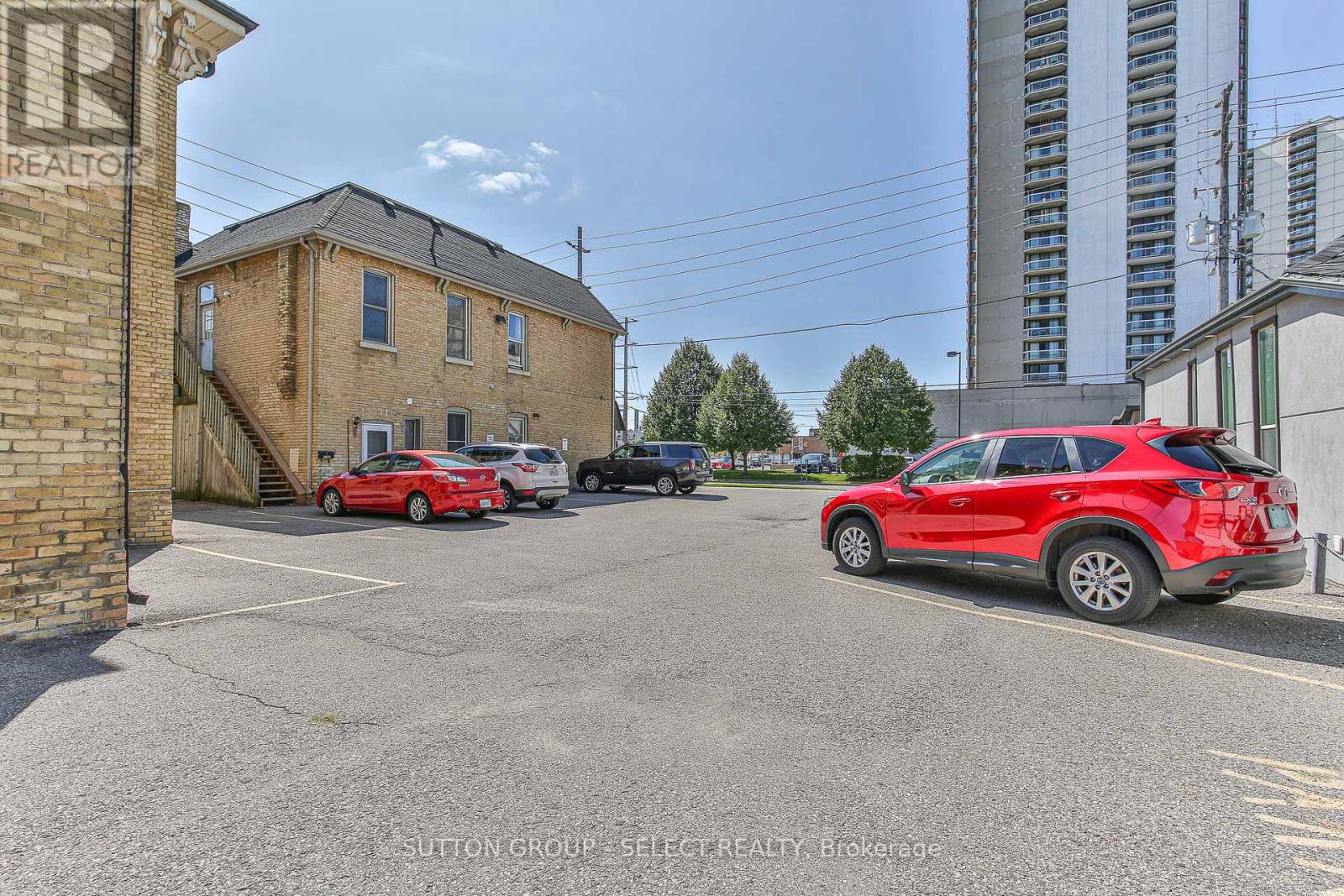 444 York Street Property Photo 26