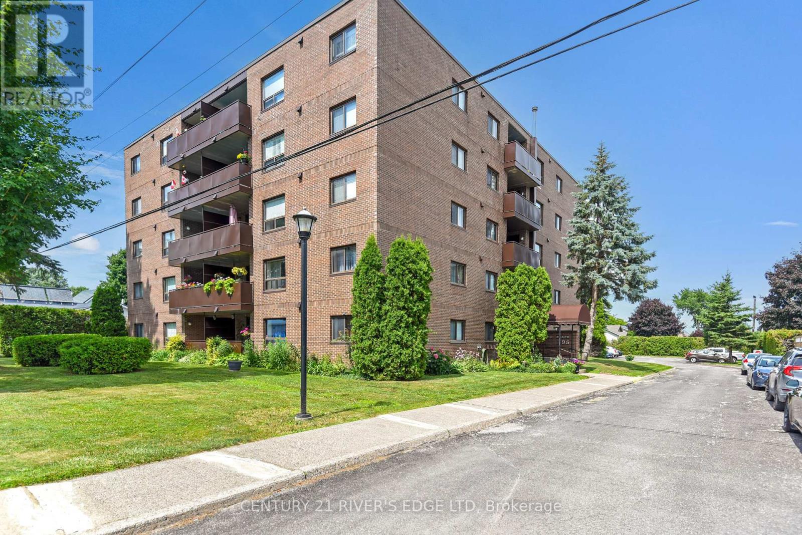 306 - 95 Windsor Drive Property Photo 1