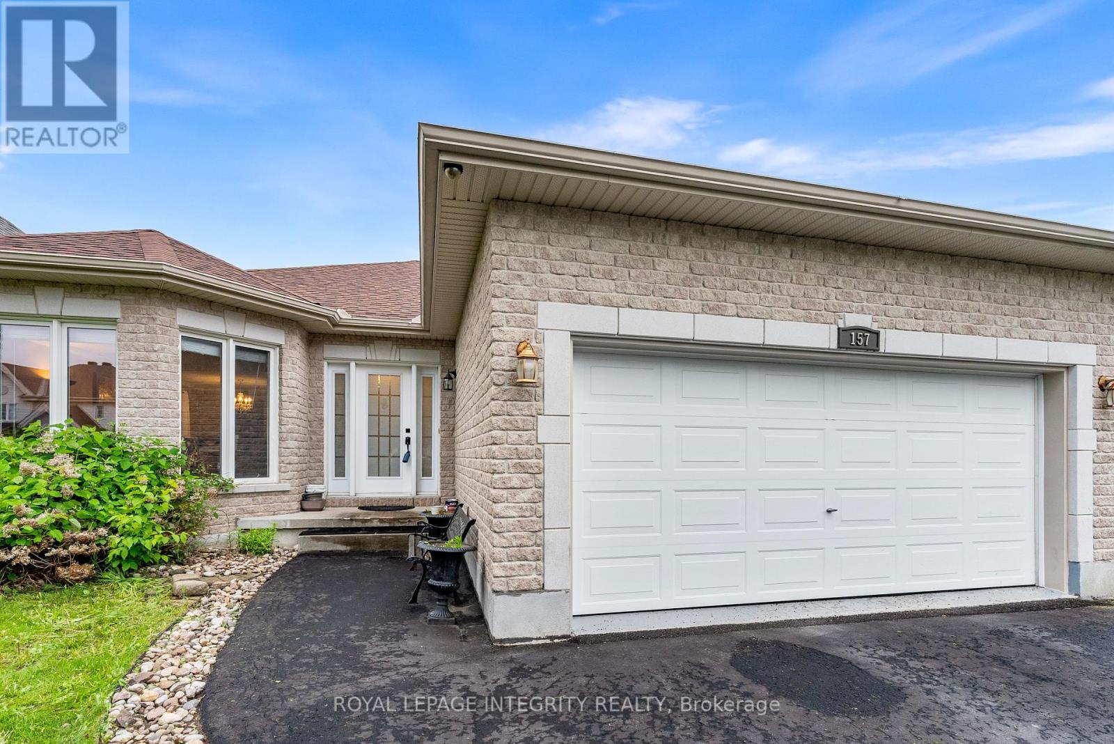 157 LOUISE STREET Property Photo 1