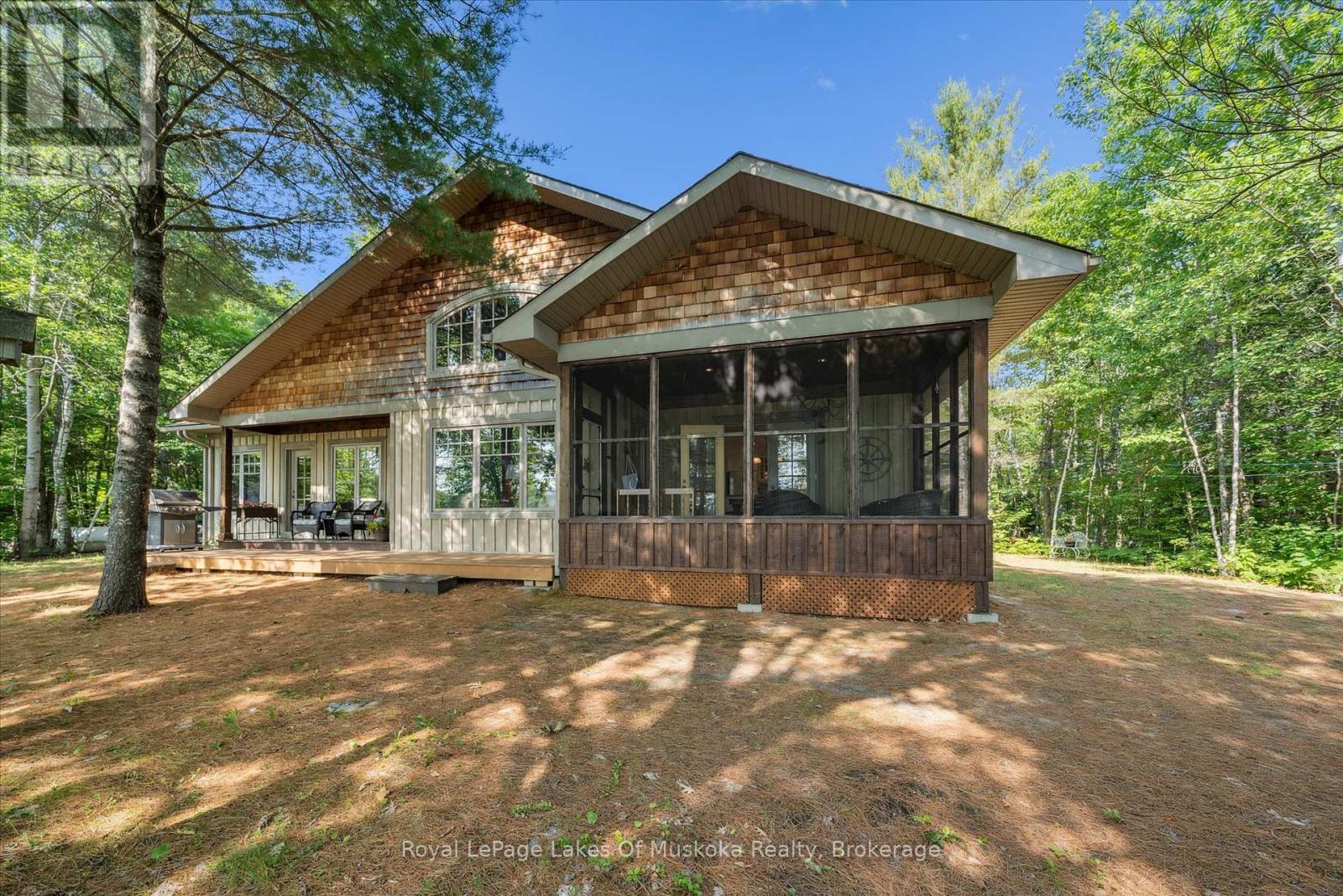 1176 Mccomb Point Drive Property Photo 1