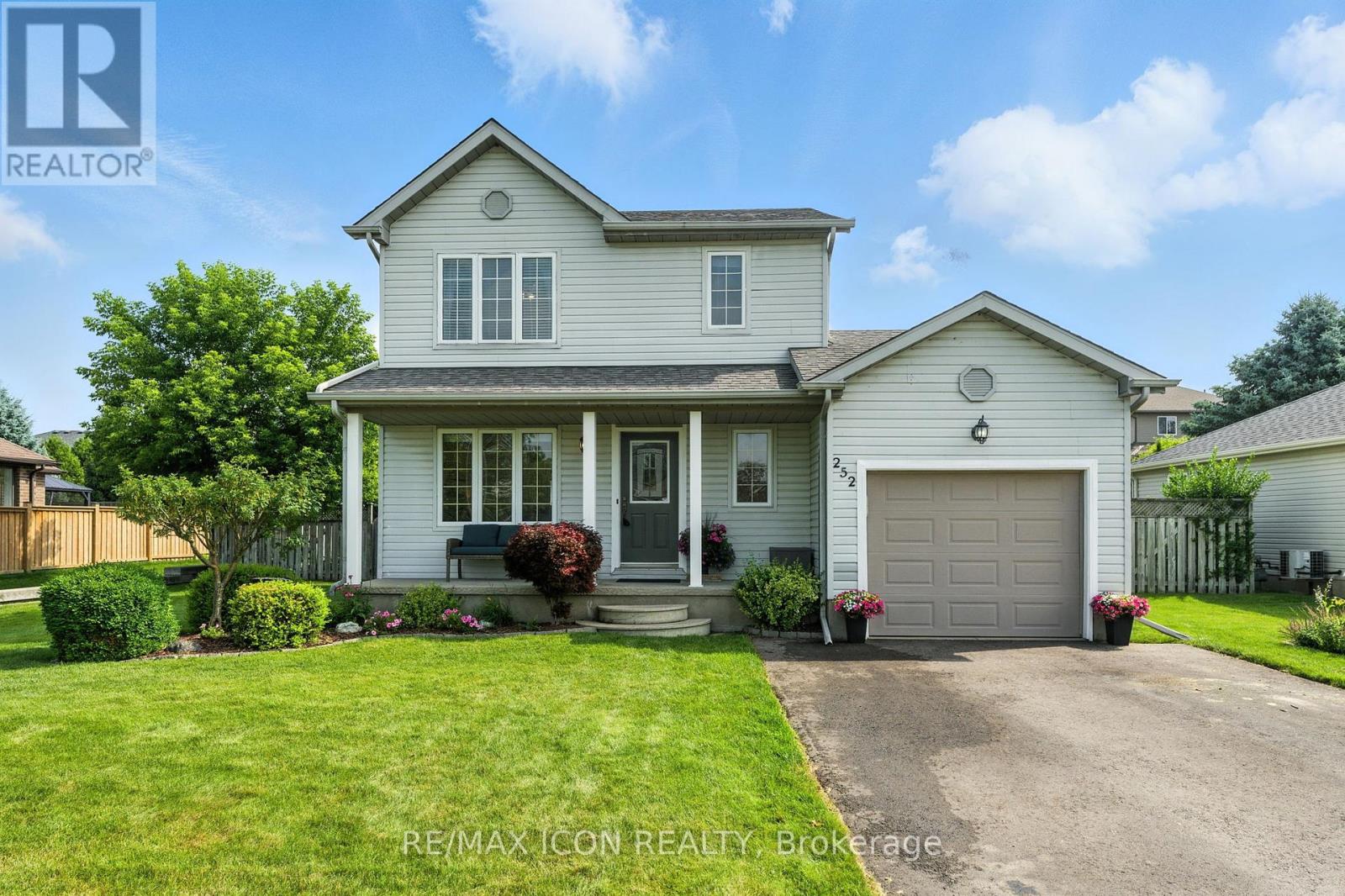252 Fennel Street Property Photo 1