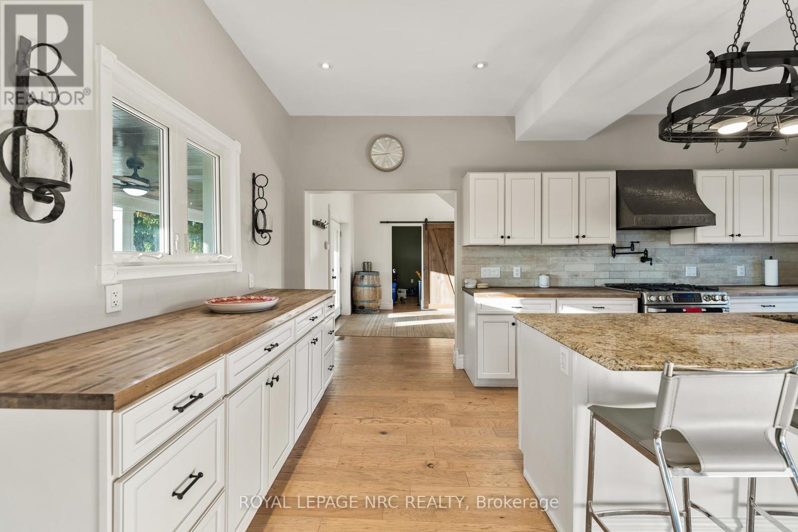 4692 Gilmore Road Property Photo 34