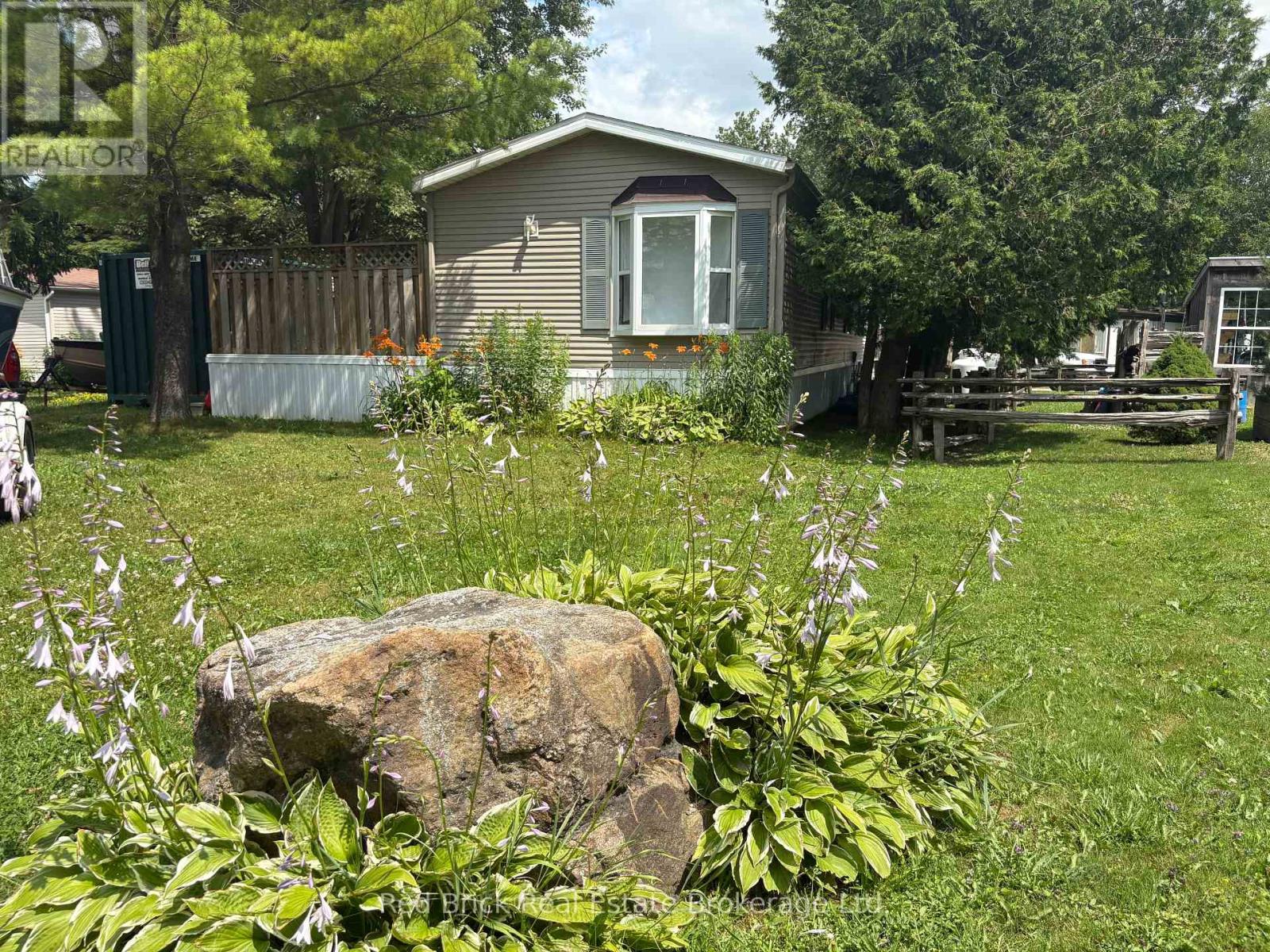 6 Lane Street Property Photo