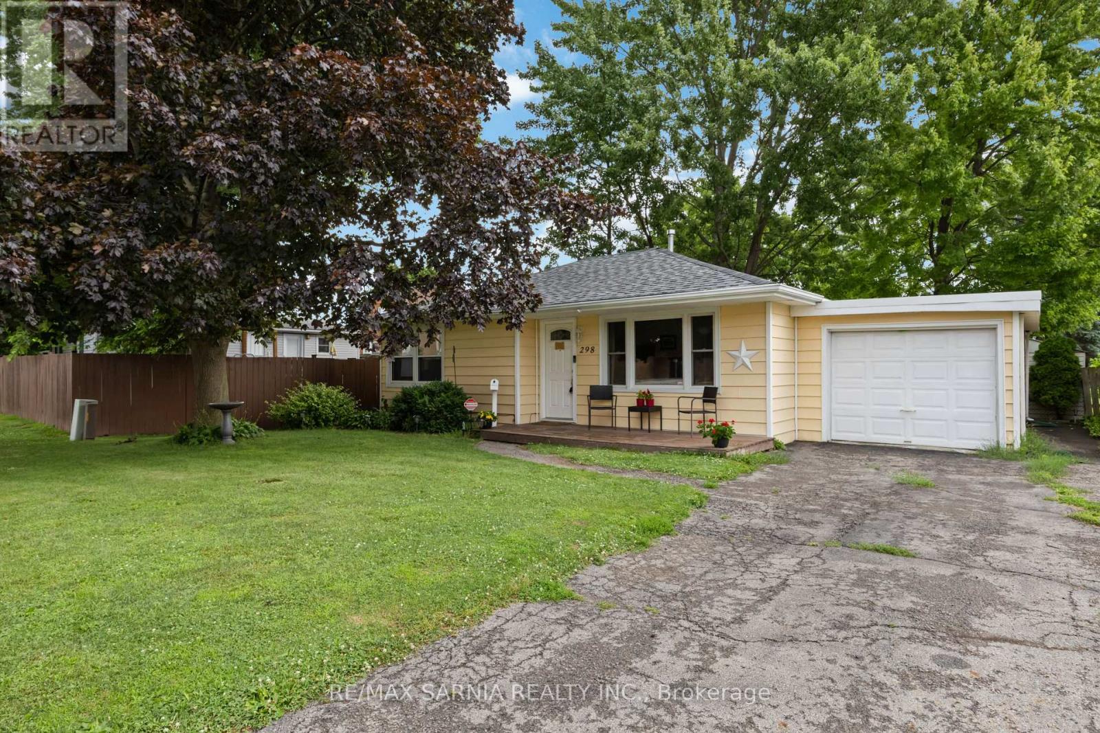 298 Lorne Avenue Property Photo 1