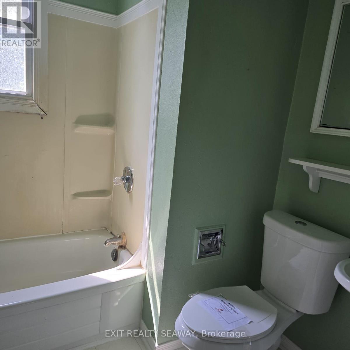 8154 Victoria Street Property Photo 12