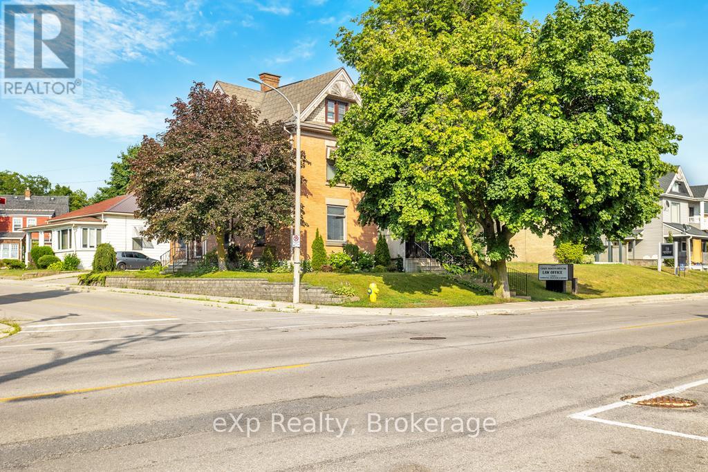 22 Harvey Street Property Photo 6