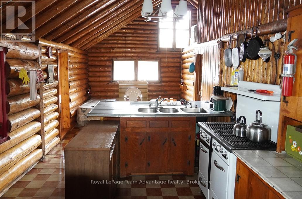 Ae 380 & Jdd 651 Bird Lake Property Photo 16