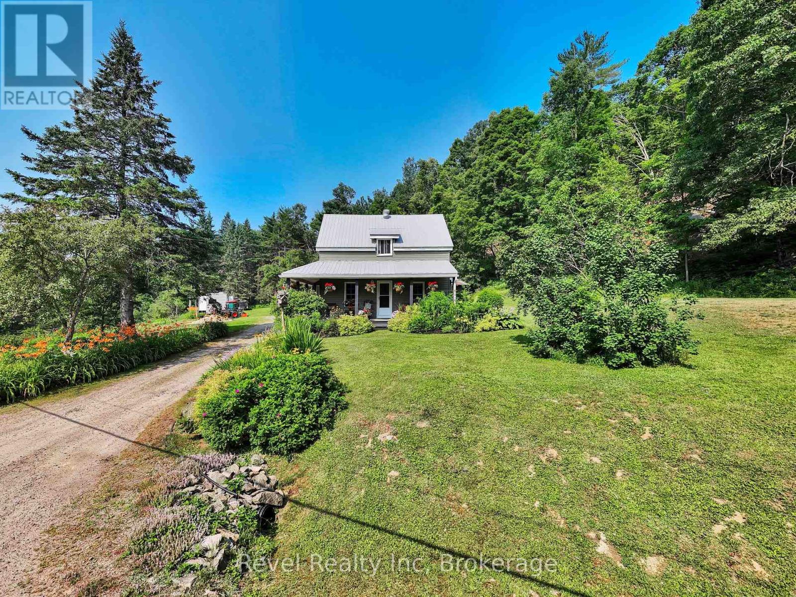 1070 Old Victoria Road Property Photo 1