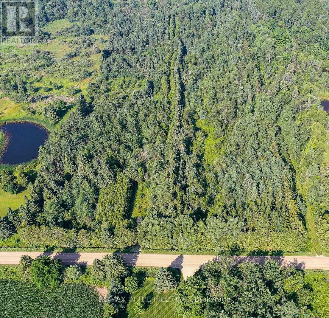 333130 7th Line Property Photo 1