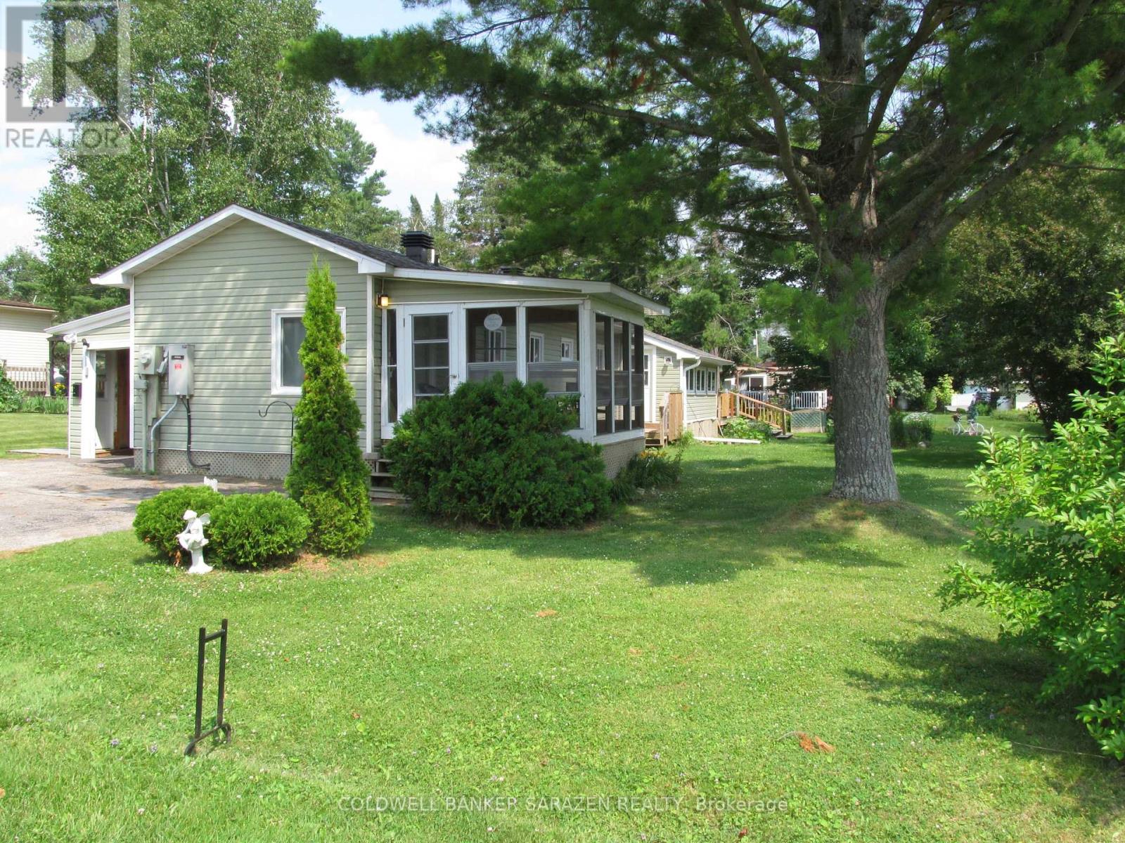 31 Lakefront Lane Property Photo 1