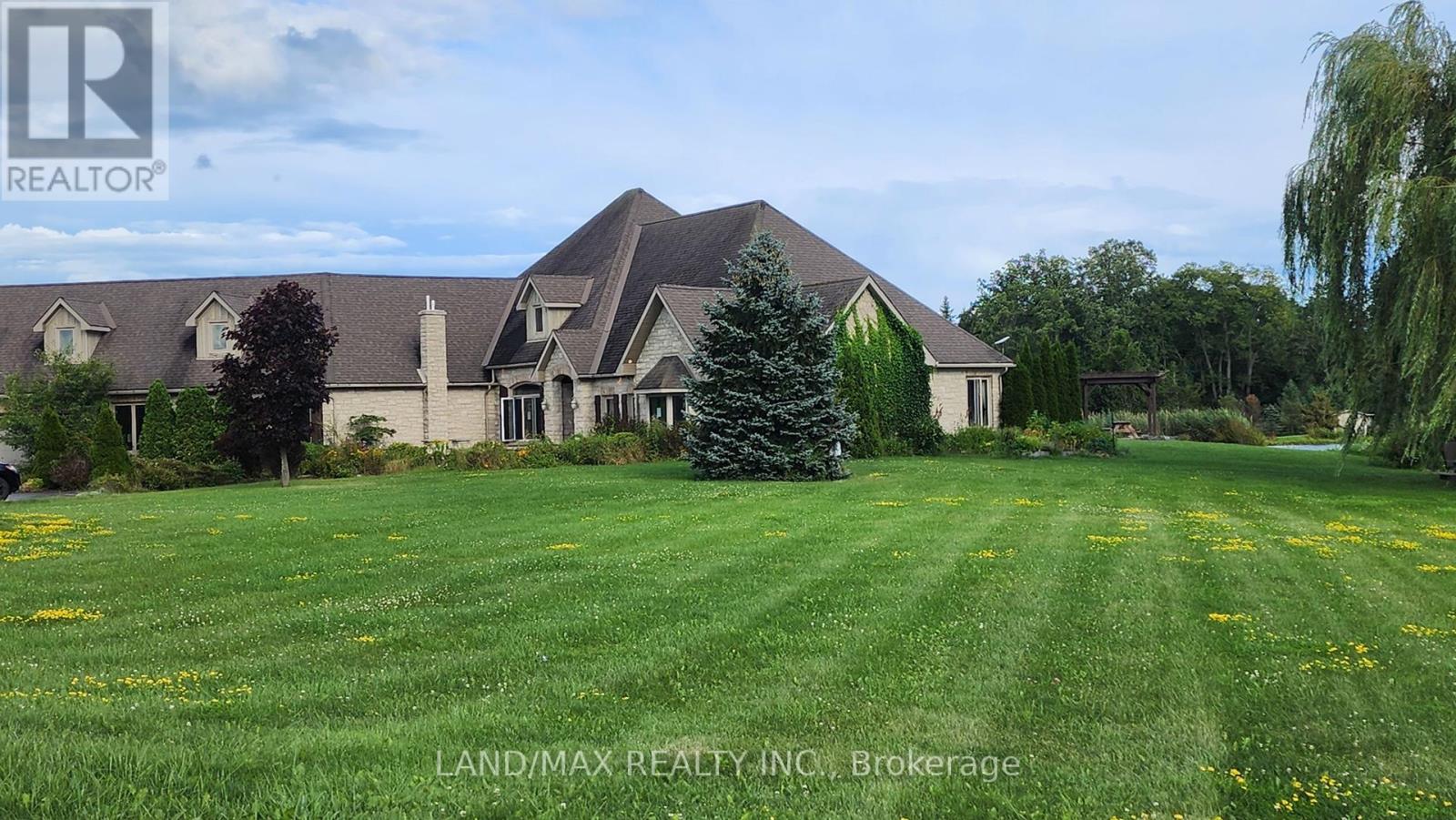 1632 COUNTY RD Property Photo 1