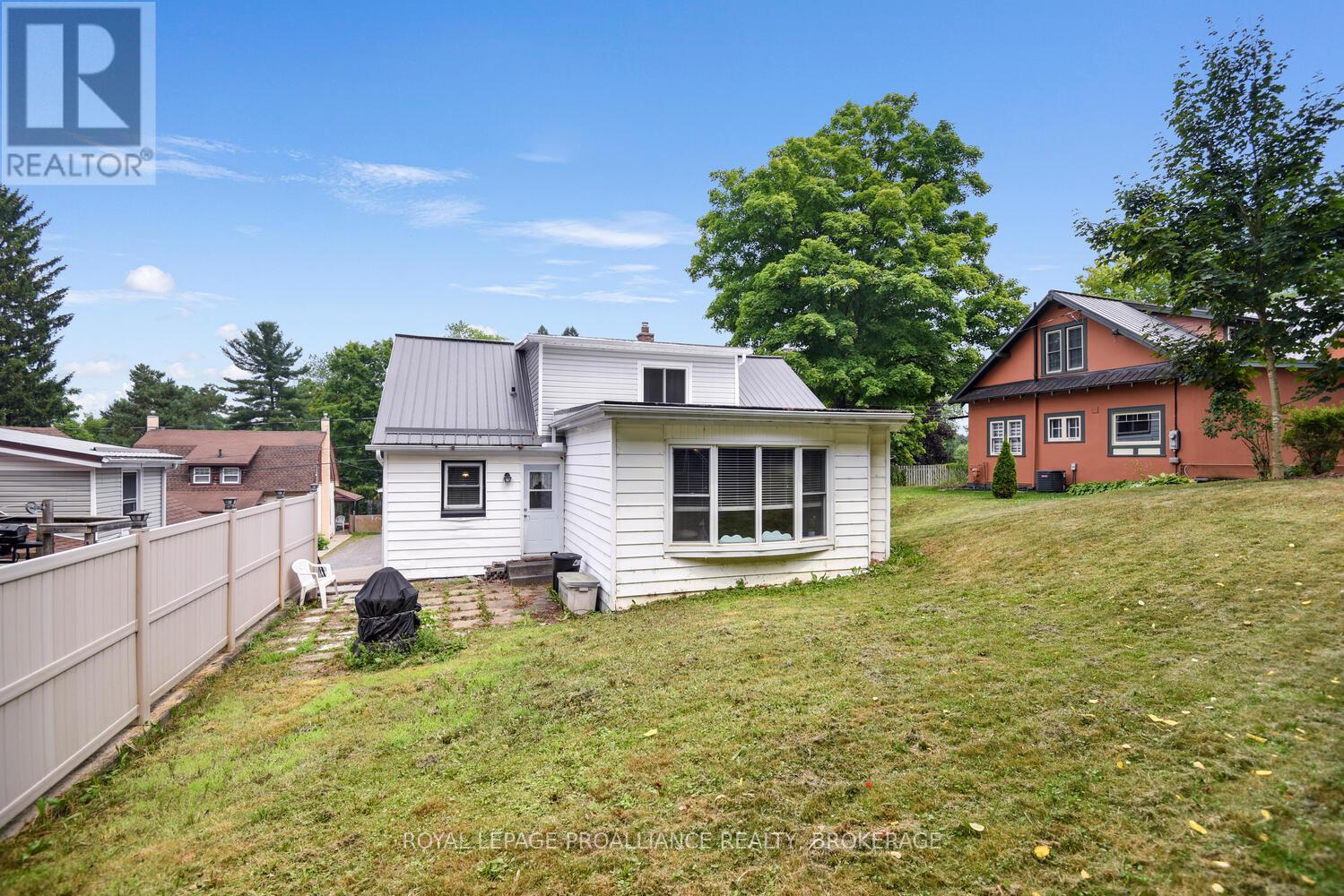 16 Mccready Street Property Photo 31