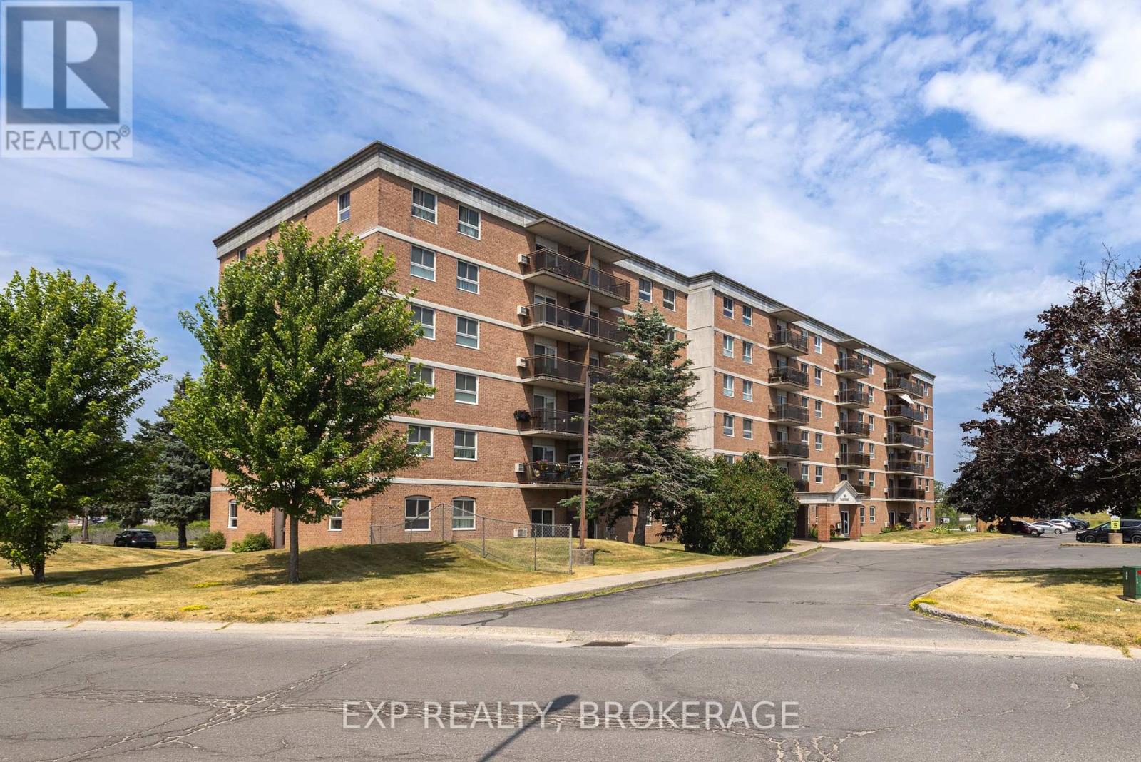 745 Davis Drive #401 Property Photo 2