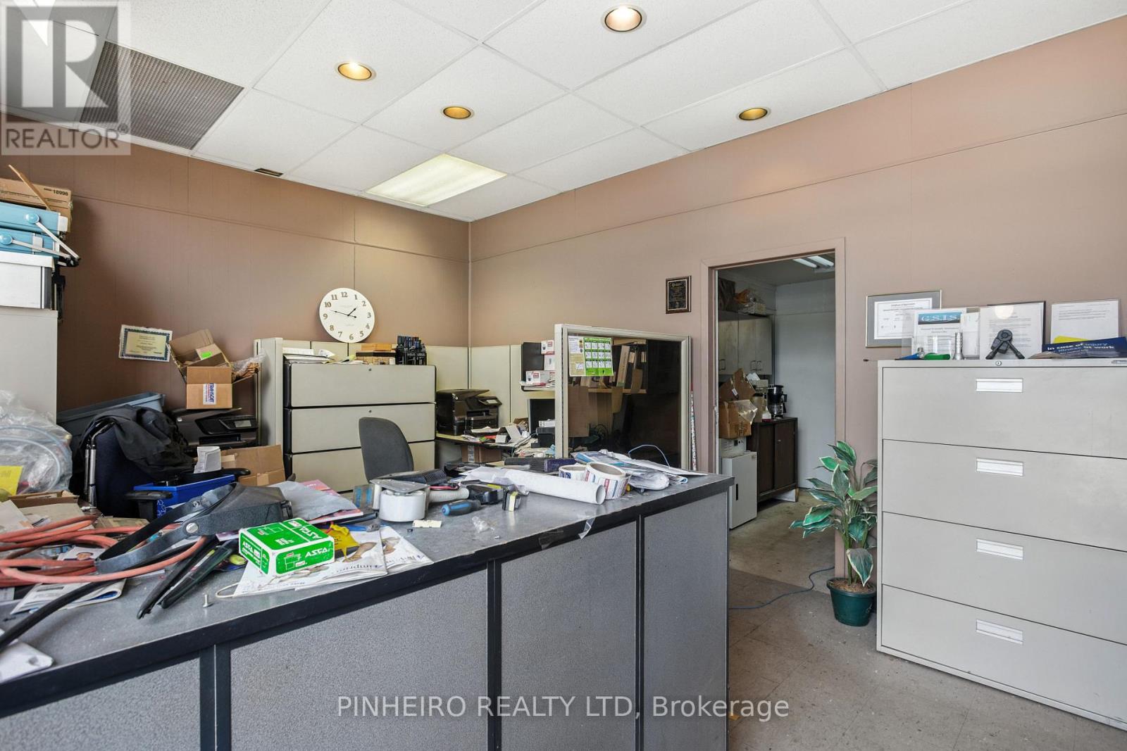 4 - 115 Midpark Road Property Photo 4