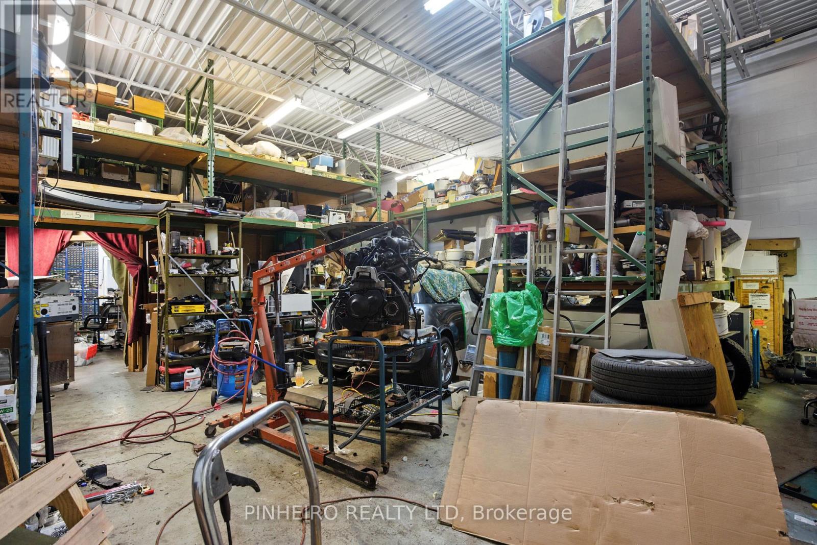 4 - 115 Midpark Road Property Photo 7