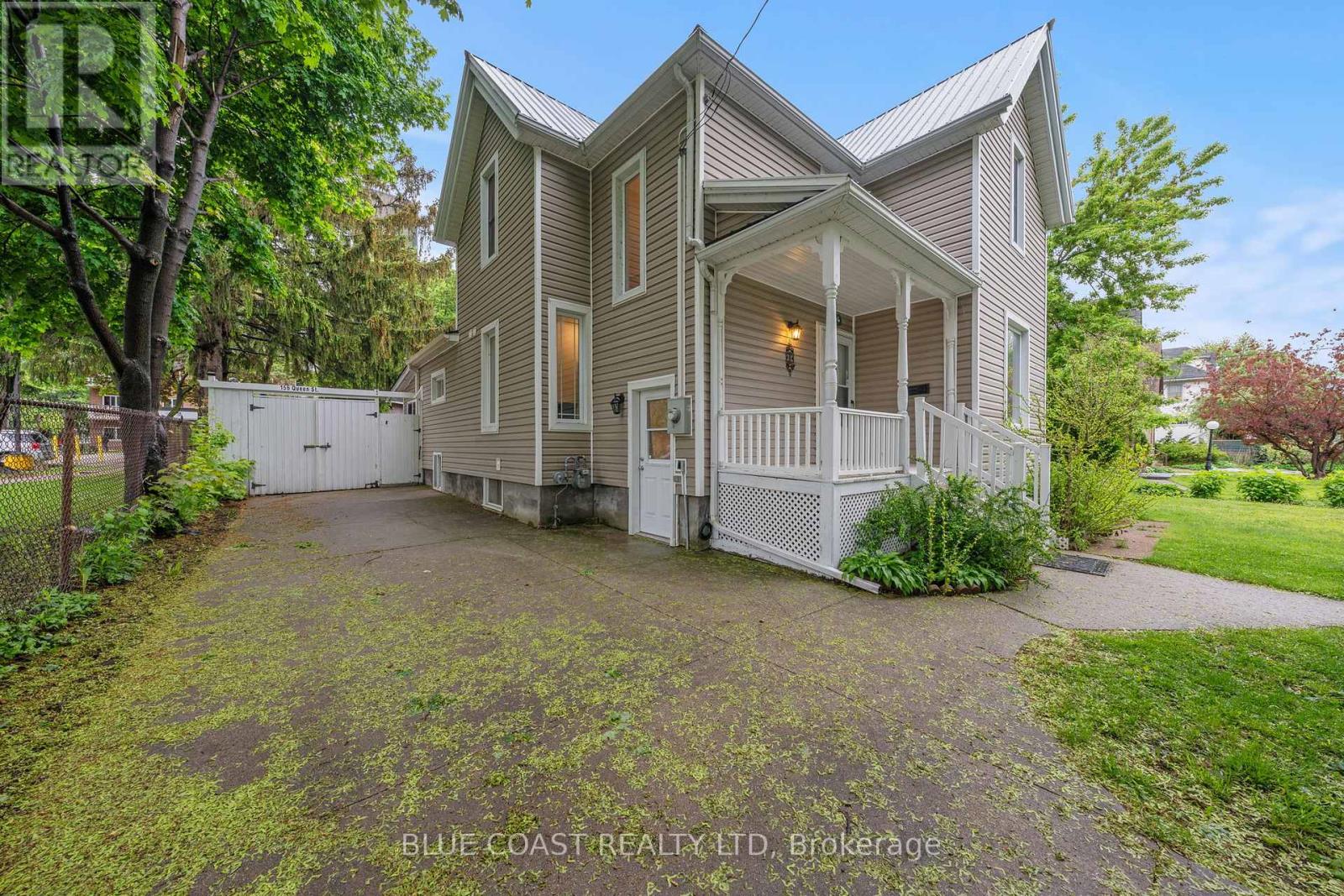 156 QUEEN STREET Property Photo 1