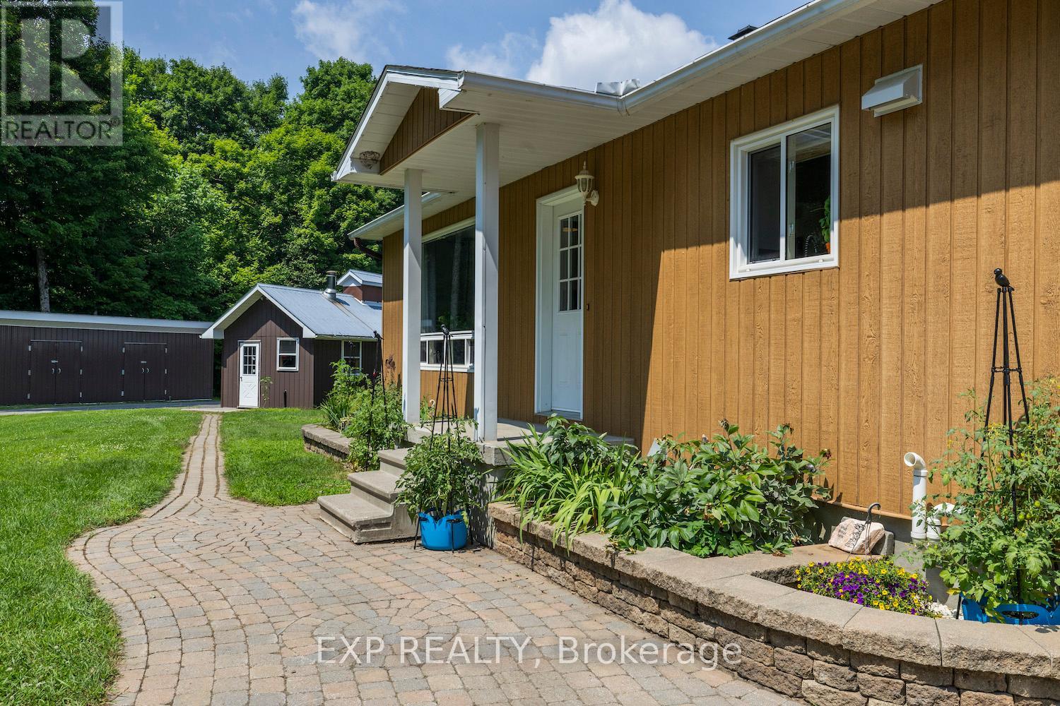 466 Wolf Grove Road Property Photo 2