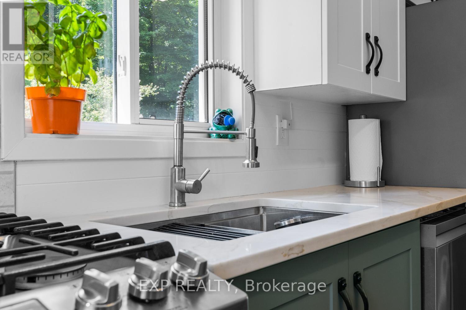 466 Wolf Grove Road Property Photo 14