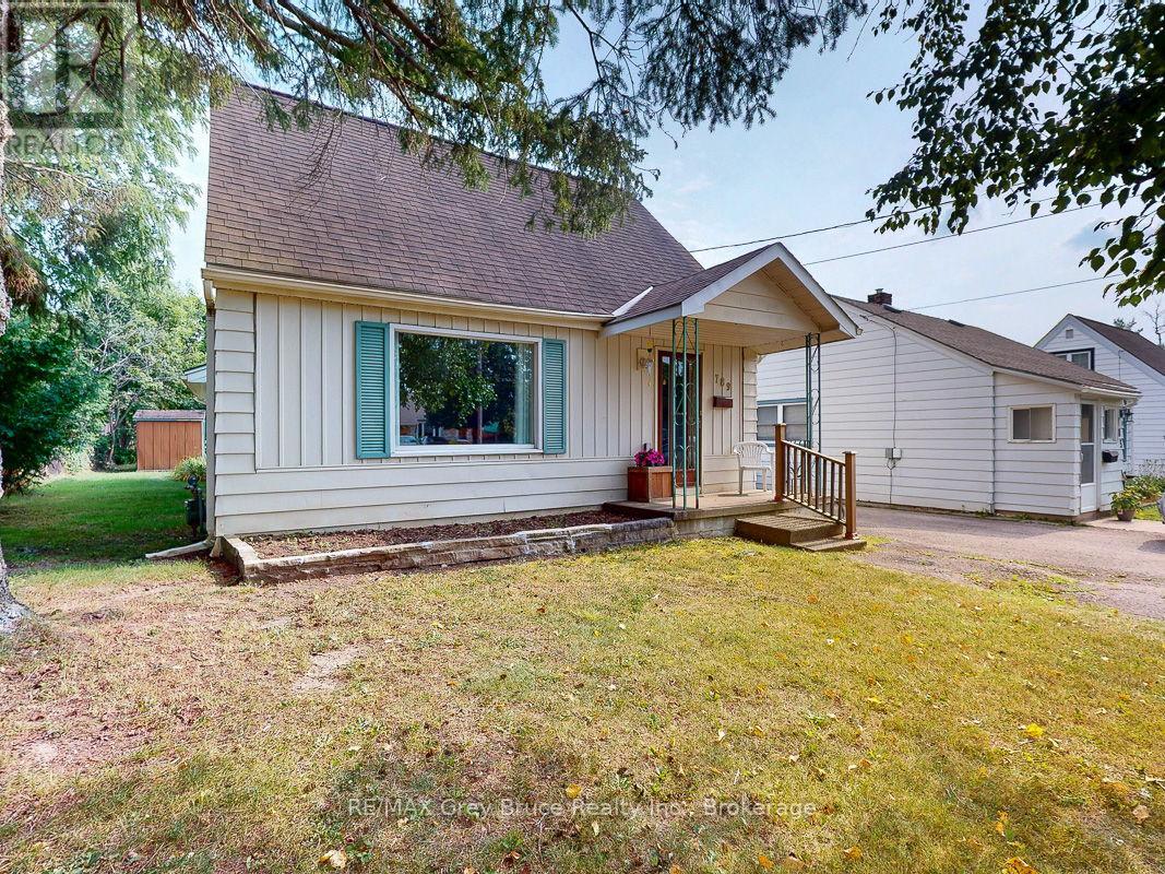 789 6 A St E Property Photo 1