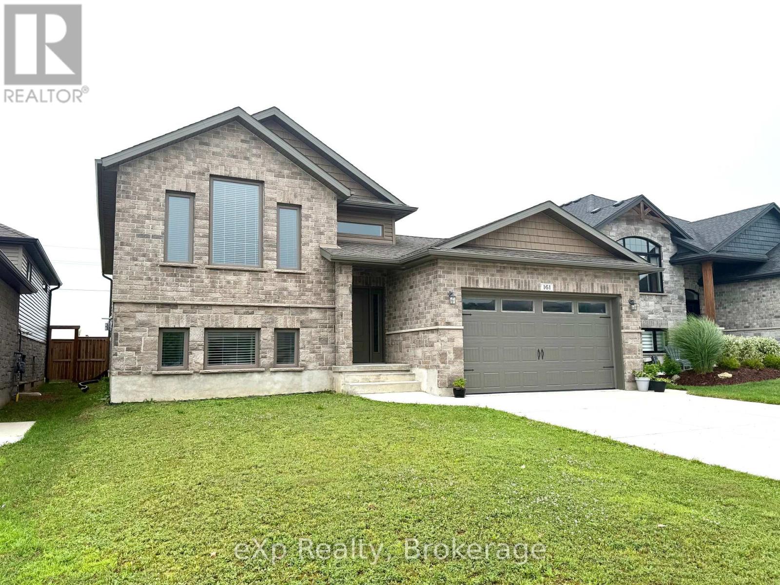 161 17th Ave A Property Photo 2