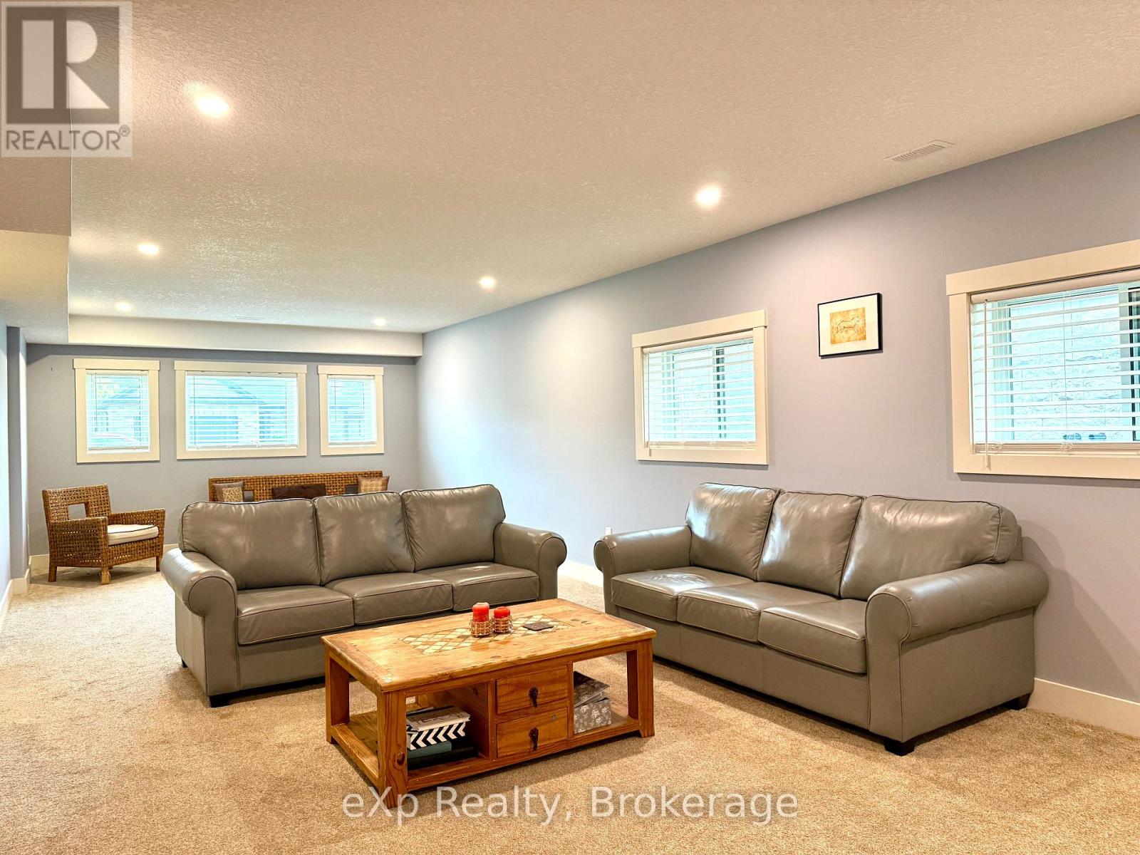 161 17th Ave A Property Photo 21