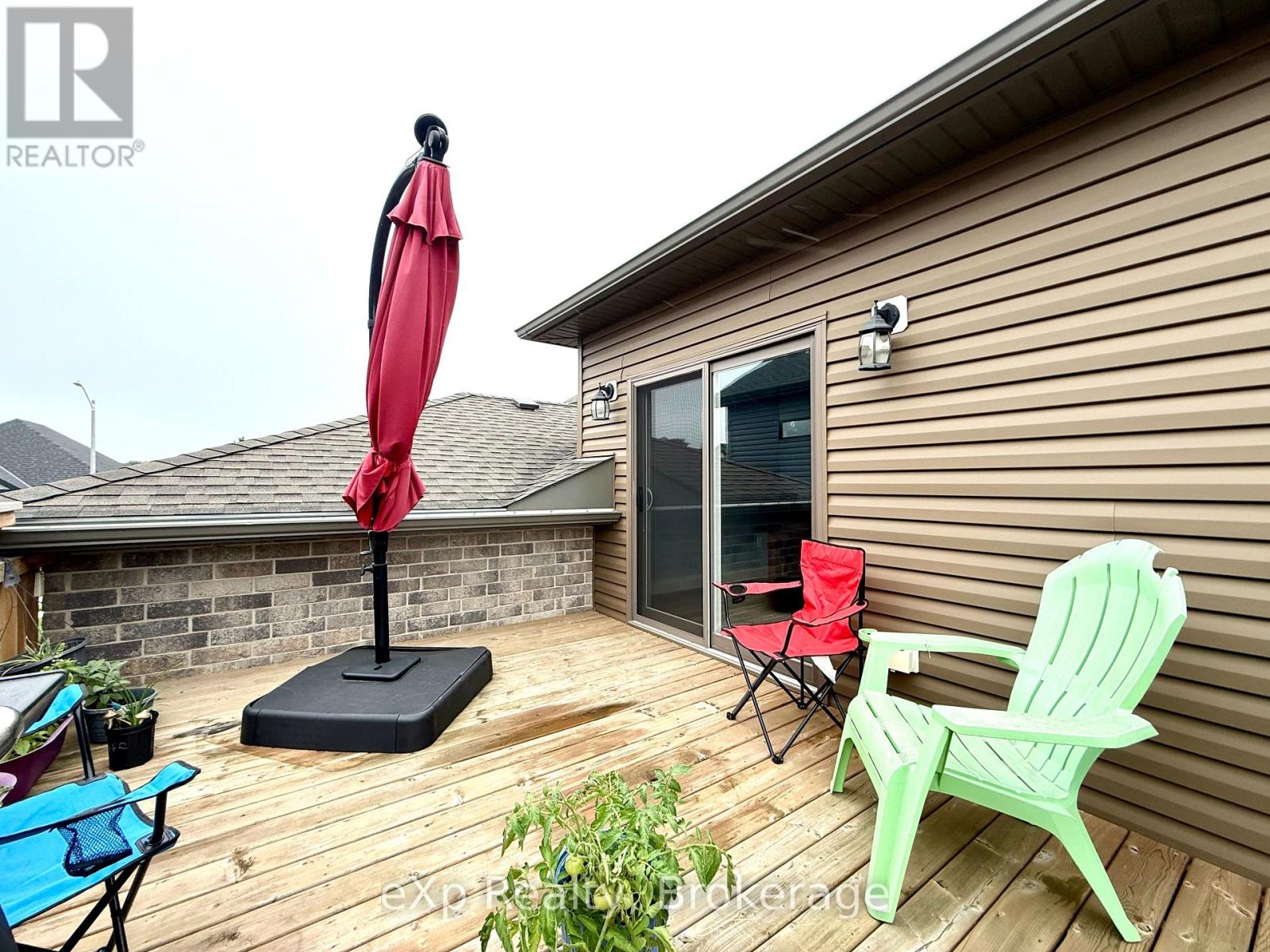 161 17th Ave A Property Photo 30