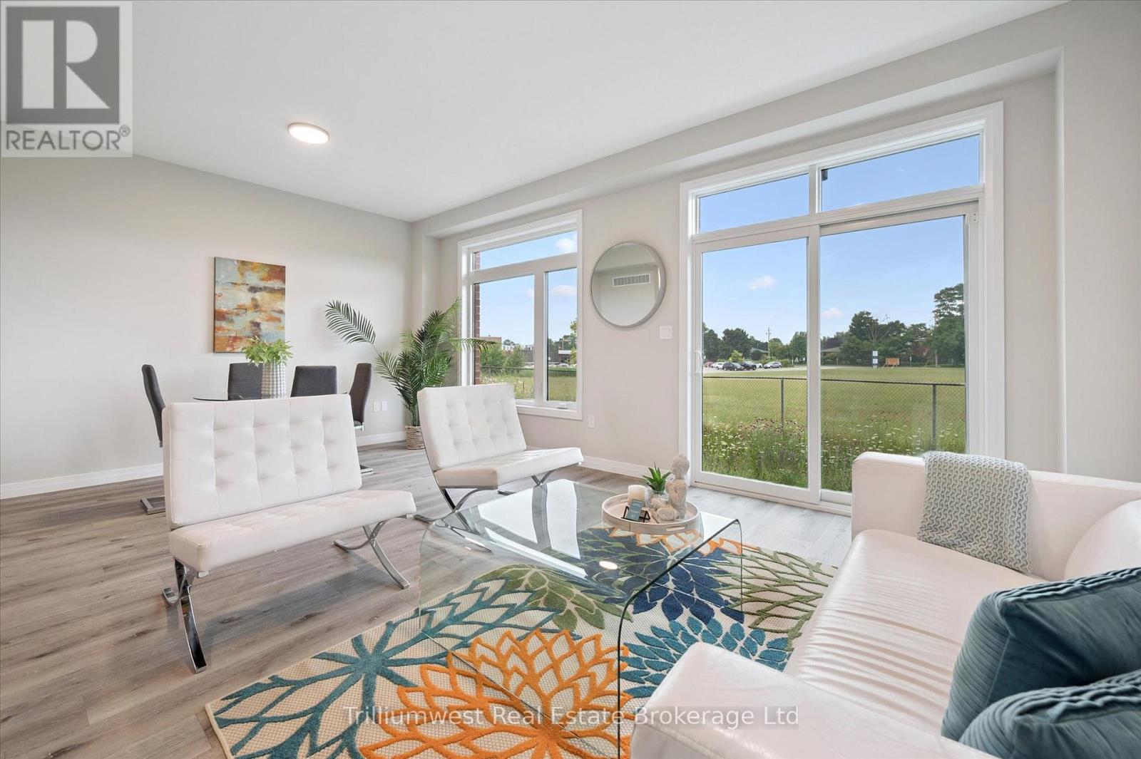 60 AYR MEADOW CRESCENT Property Photo 1