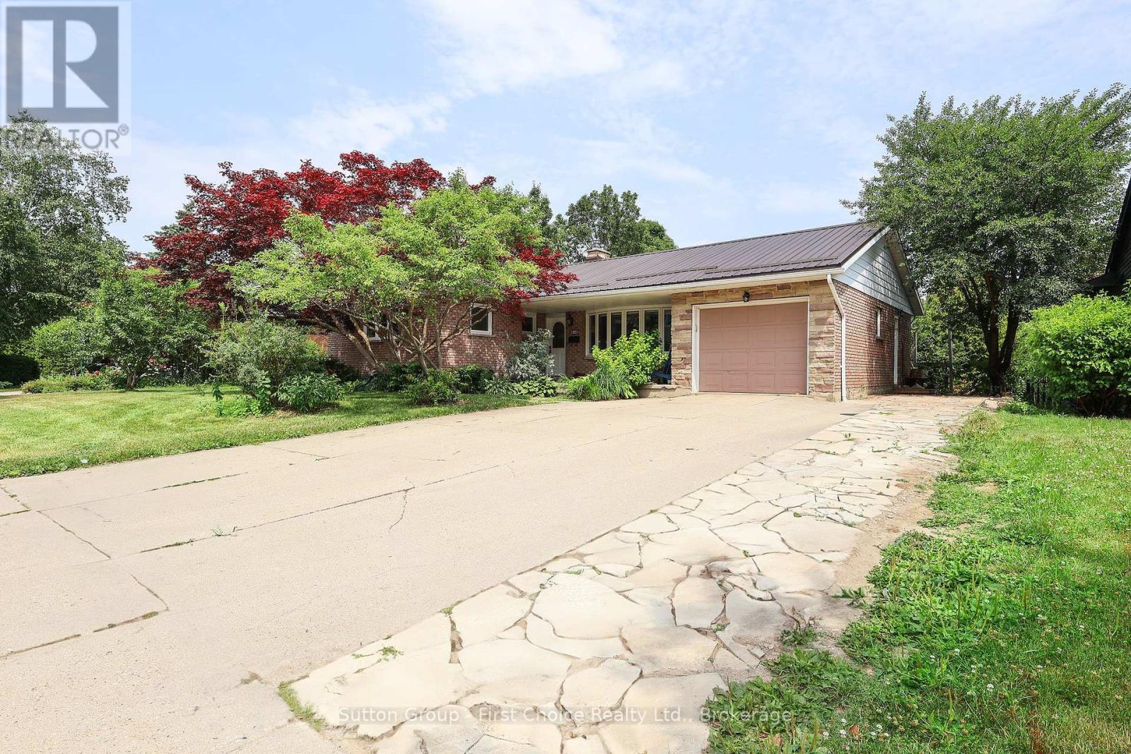 348 DEVON STREET Property Image