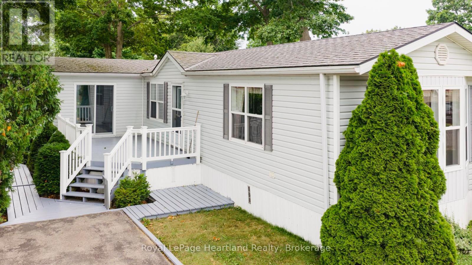 25 Algonquin Lane Property Photo 1