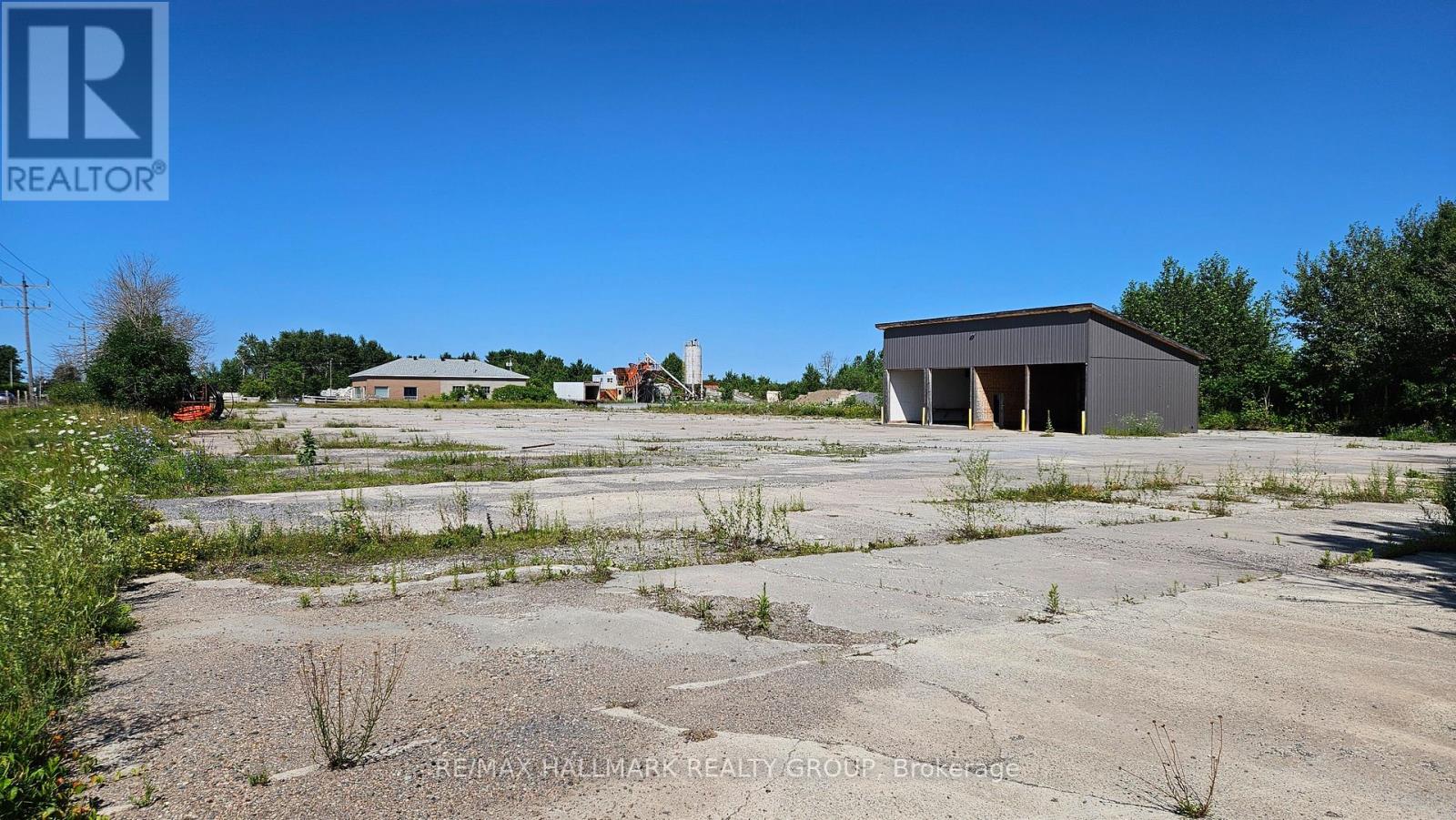 482 Russett Drive Property Photo 16