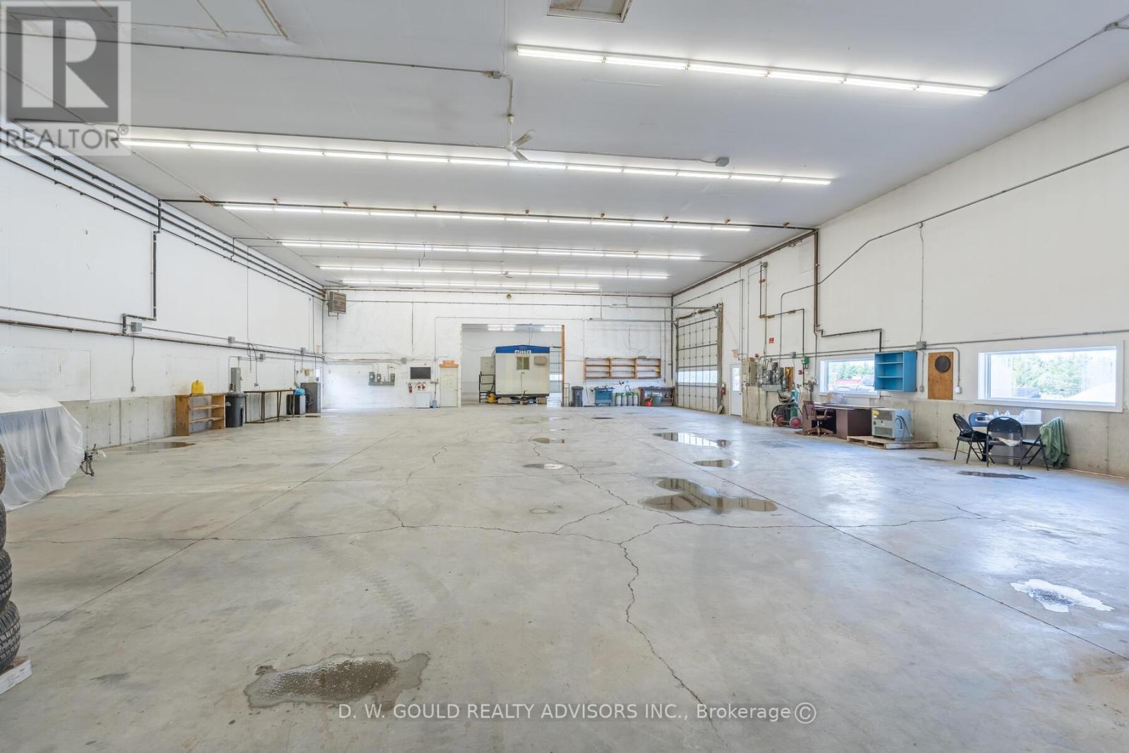 191279 Thirteen Line Property Photo 21