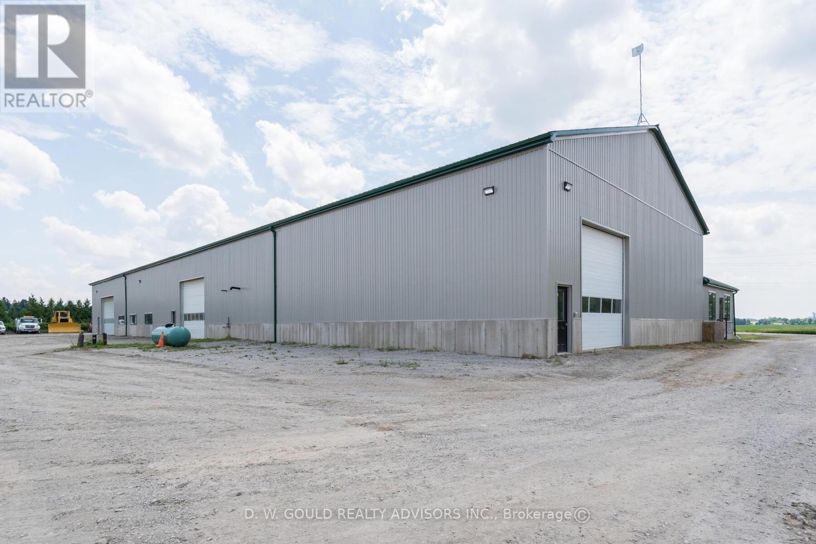 191279 Thirteen Line Property Photo 13