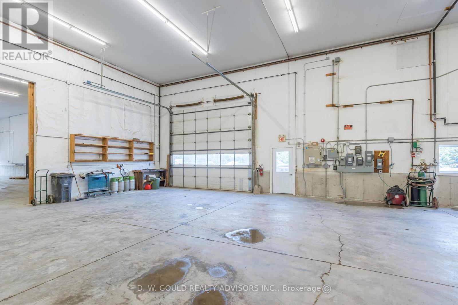 191279 Thirteen Line Property Photo 22