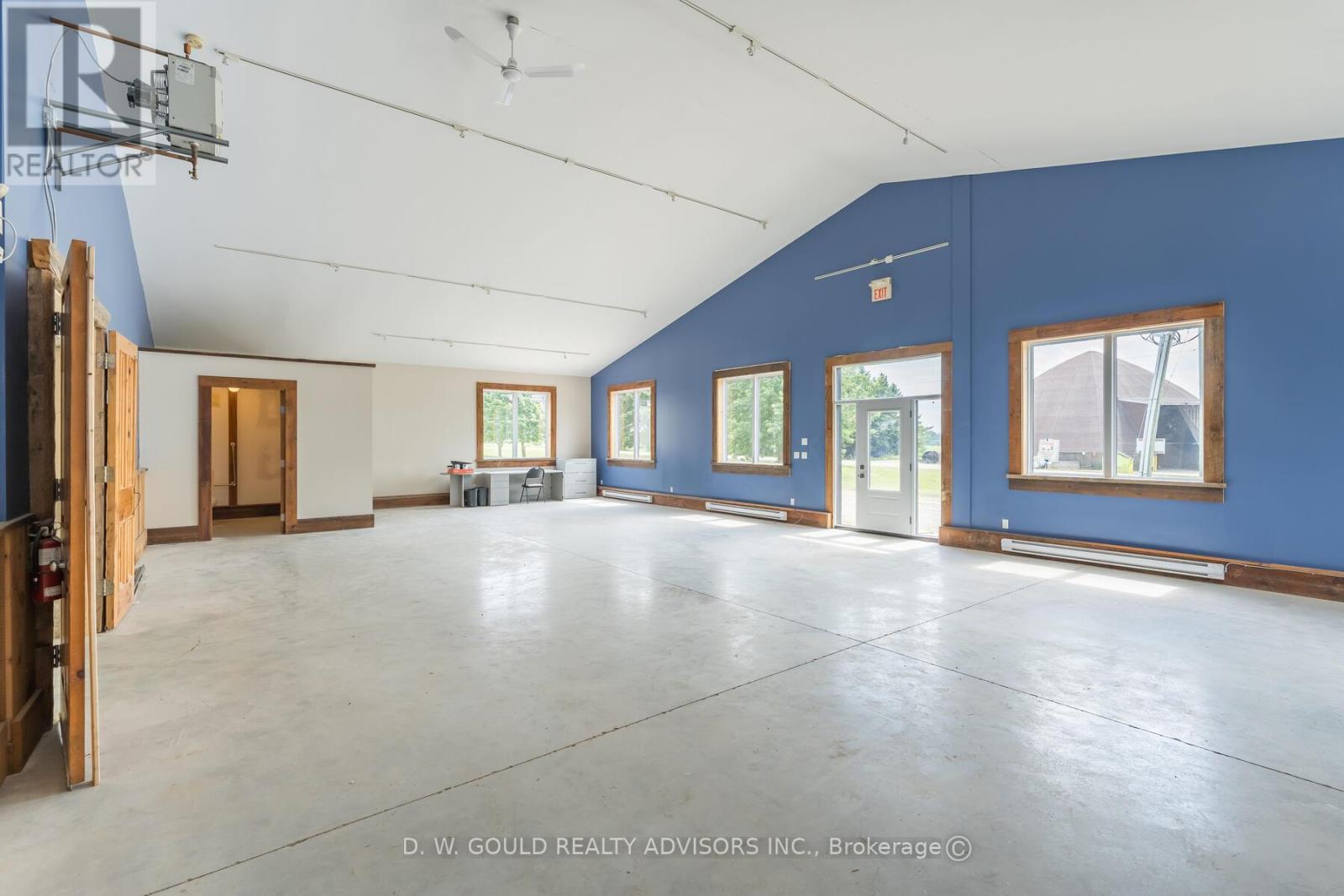191279 Thirteen Line Property Photo 30