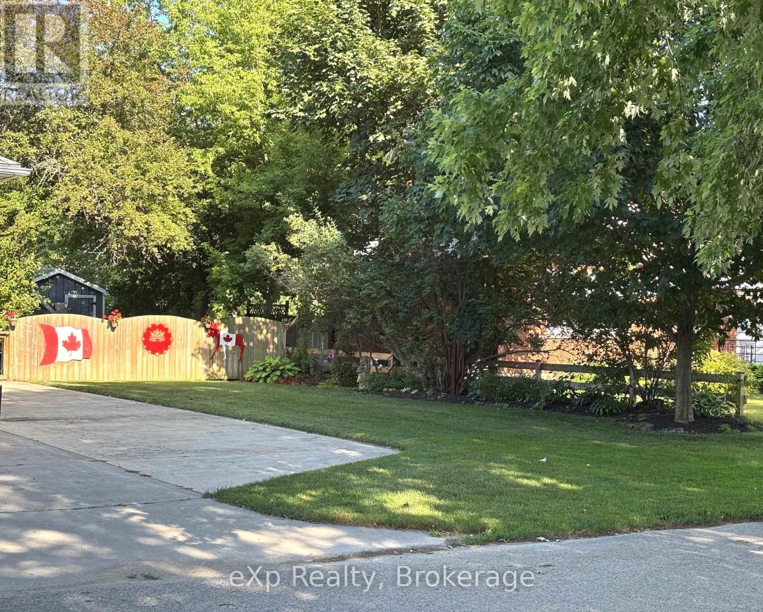 9 Johnstone Boulevard Property Photo 6