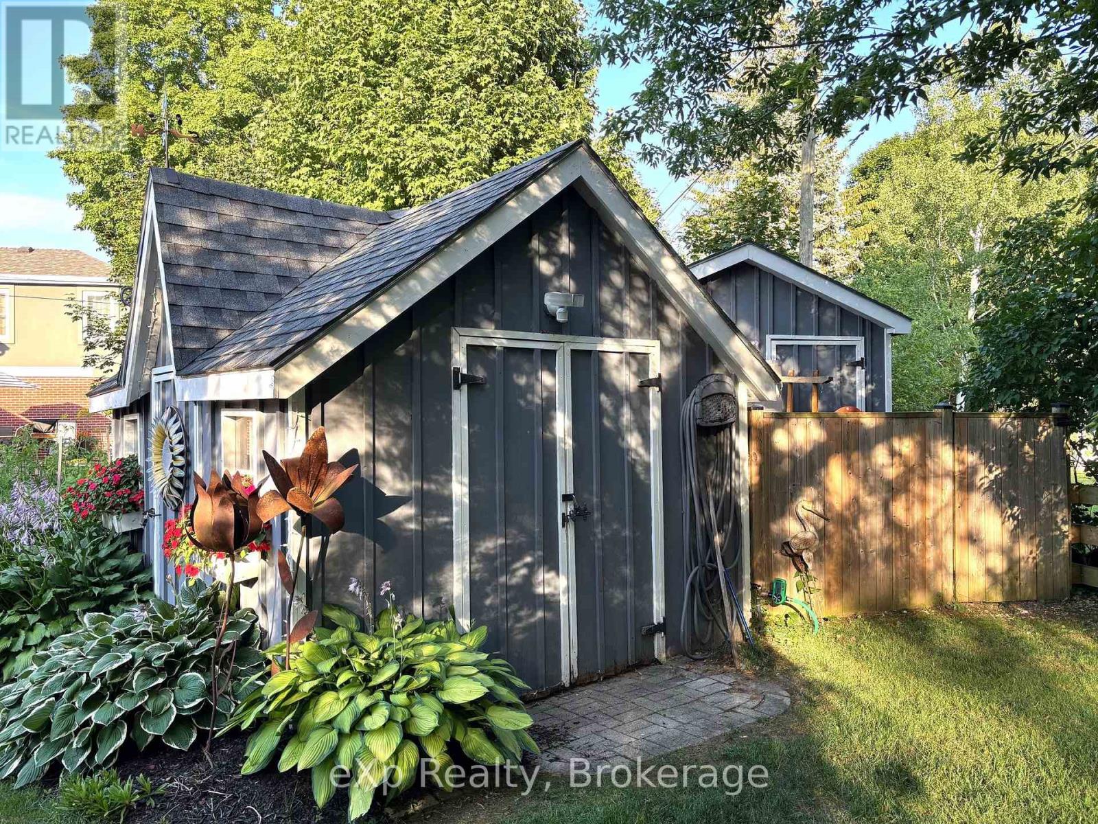 9 Johnstone Boulevard Property Photo 10