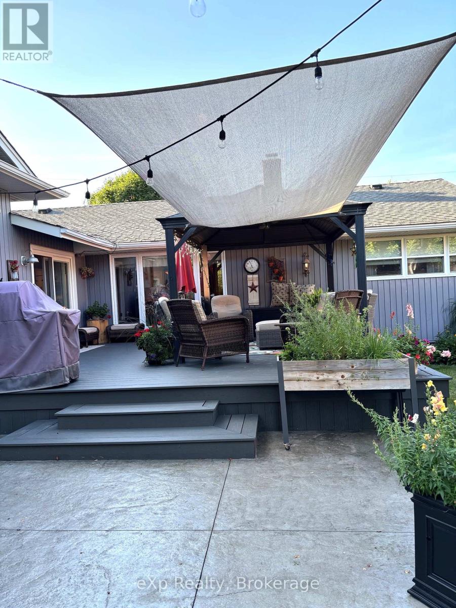 9 Johnstone Boulevard Property Photo 13