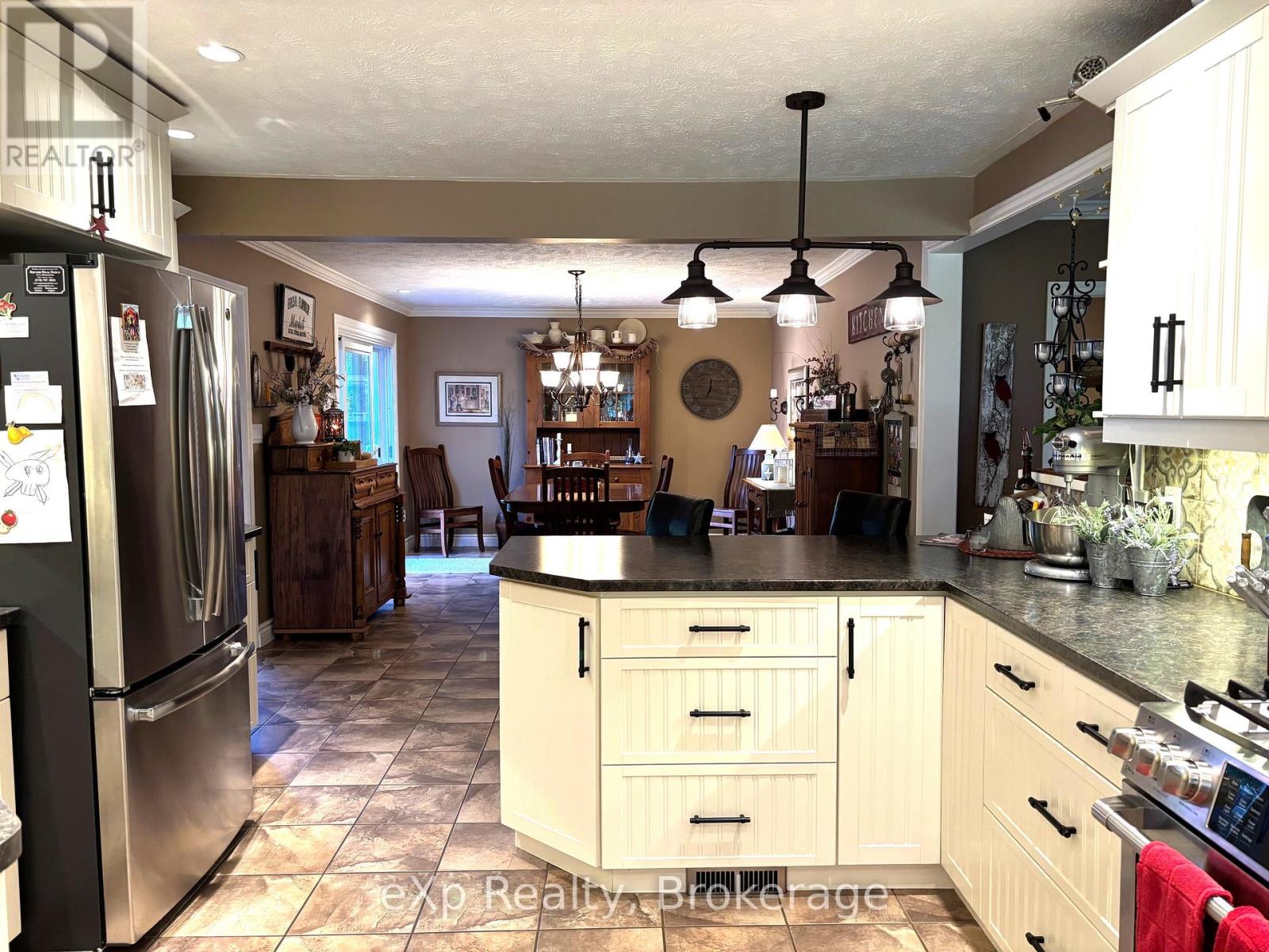 9 Johnstone Boulevard Property Photo 23