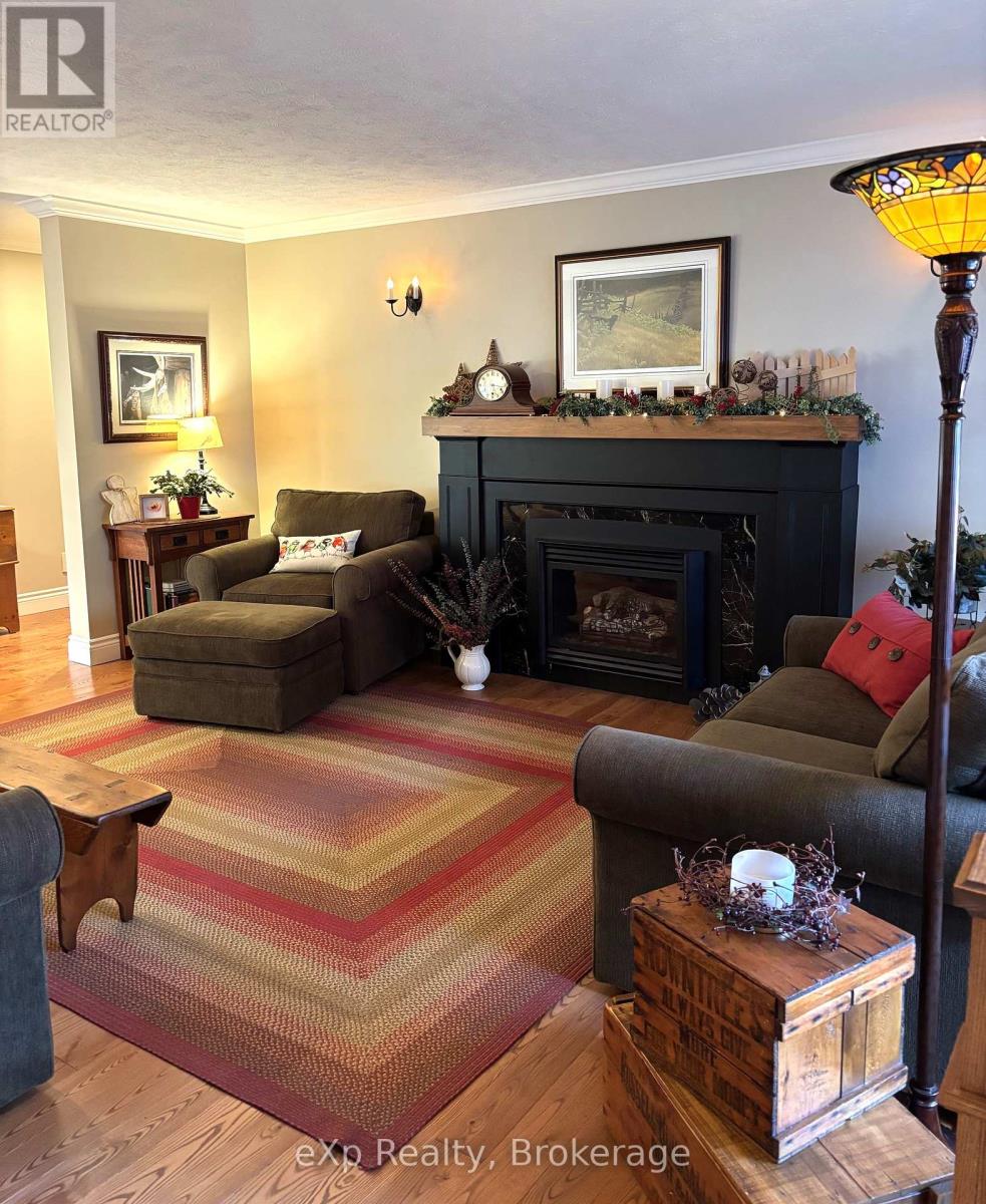 9 Johnstone Boulevard Property Photo 24