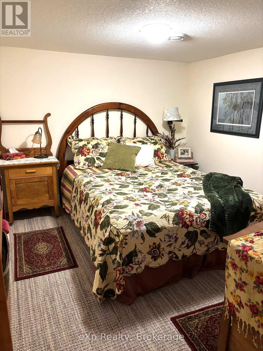 9 Johnstone Boulevard Property Photo 41