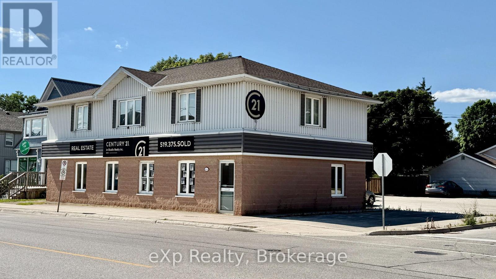 414 10th Street Property Photo 1