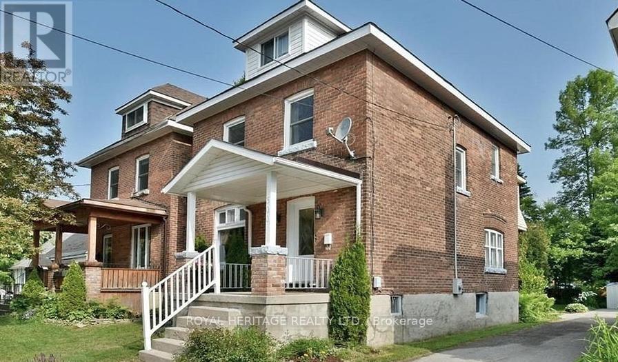 300 13TH STREET W Property Photo 1