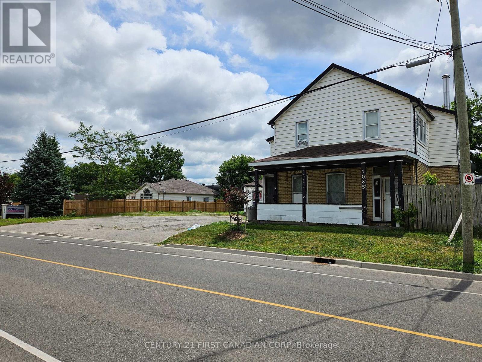 1085 BRYDGES STREET Property Photo 1