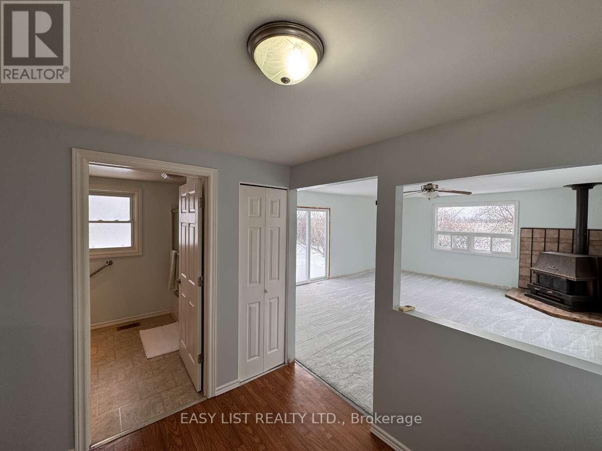 3104 St Clair Parkway Property Photo 12